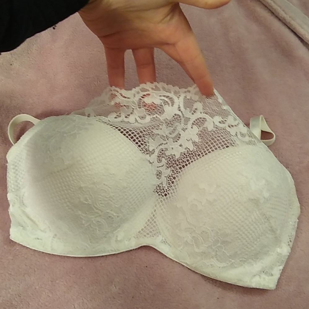 32 D Bra